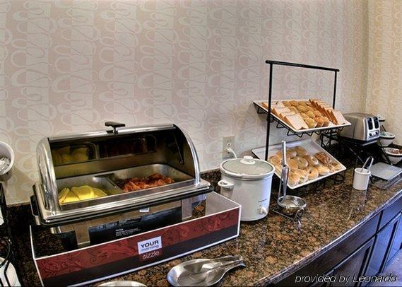 Comfort Inn & Suites Lawrence - University Area Restaurant photo
